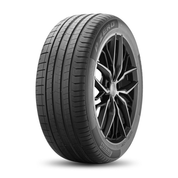 Шины Pirelli 245/40/21 Y 100 P-ZERO XL Run Flat (BMW) Шины Pirelli 245/40/21 Y 100 P-ZERO XL Run Flat (BMW)